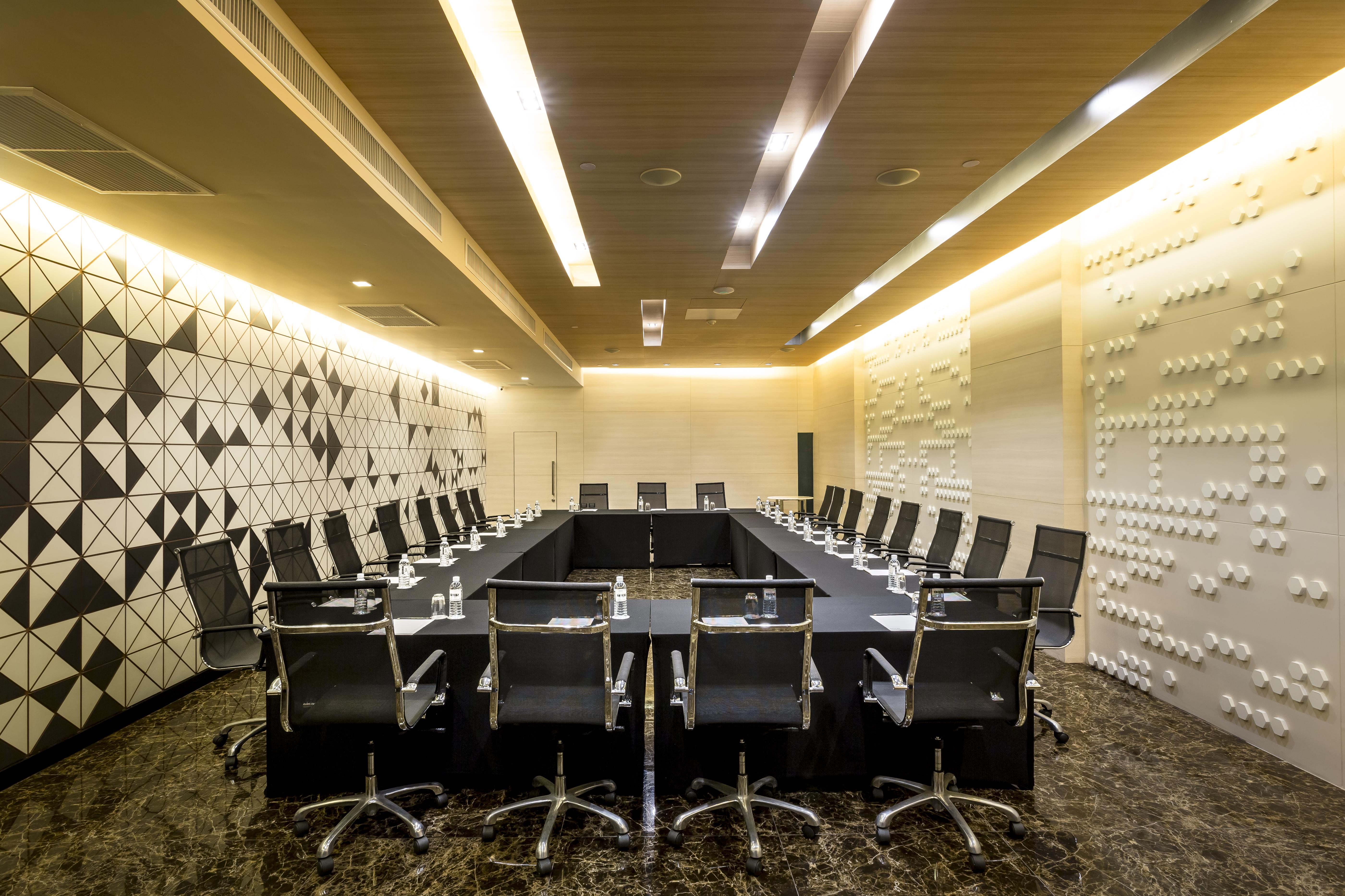 Tsix5 Hotel Патая Екстериор снимка