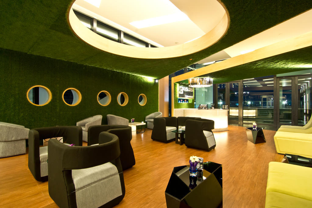 Tsix5 Hotel Патая Екстериор снимка