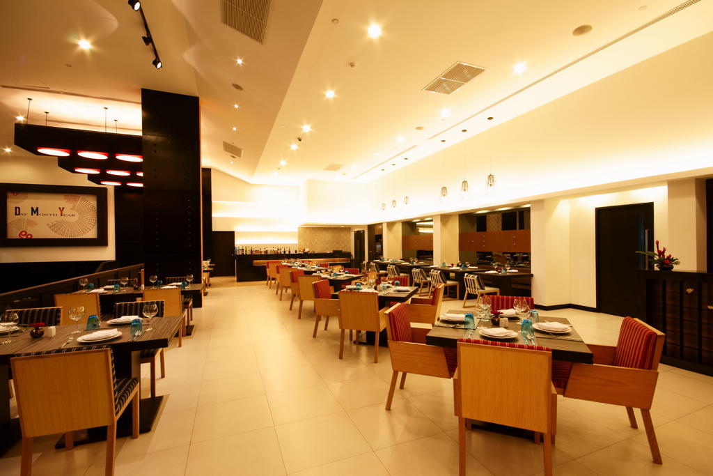 Tsix5 Hotel Патая Екстериор снимка