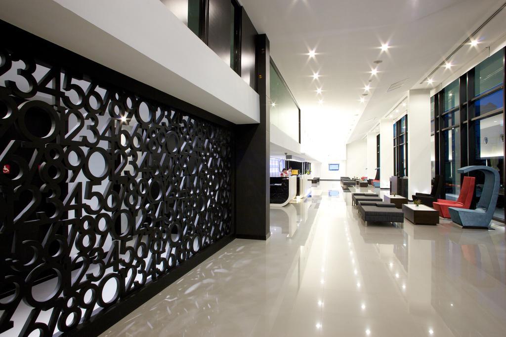 Tsix5 Hotel Патая Екстериор снимка