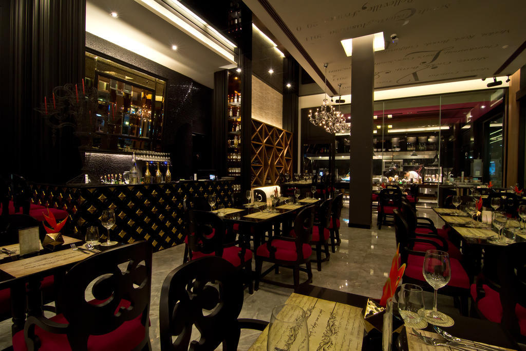 Tsix5 Hotel Патая Екстериор снимка
