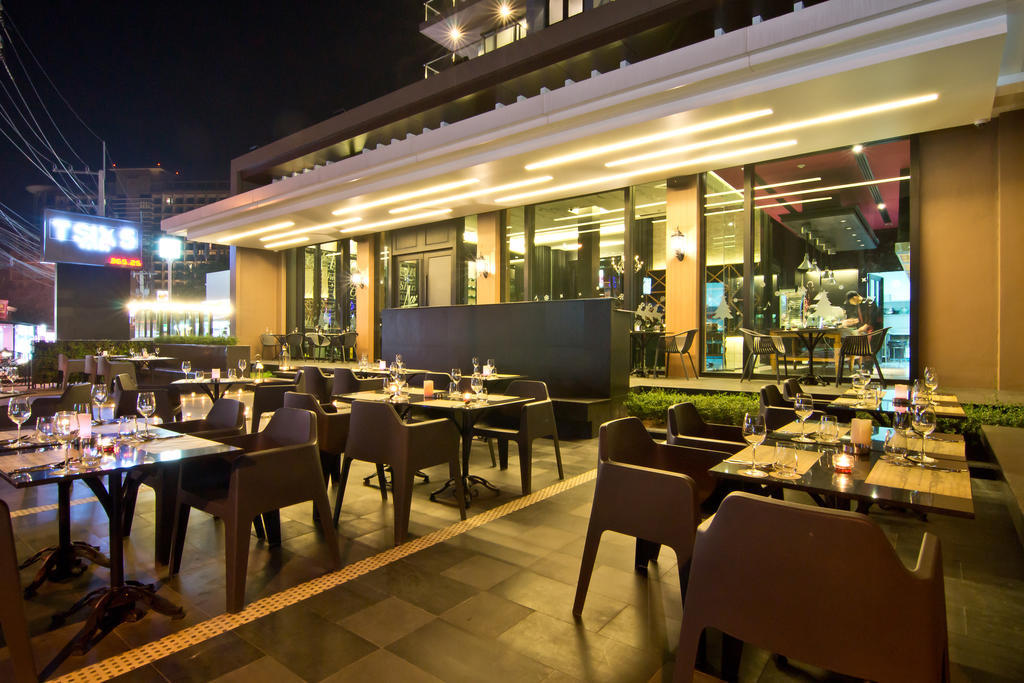 Tsix5 Hotel Патая Екстериор снимка